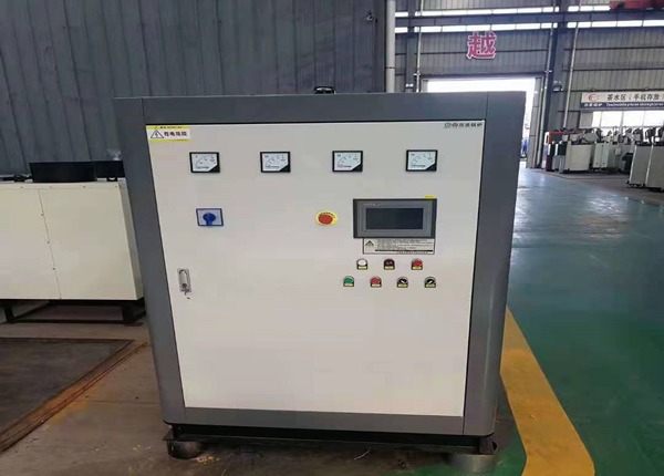 立式電加熱熱水鍋爐（lú）